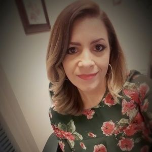 Meet your Posher, Lucy